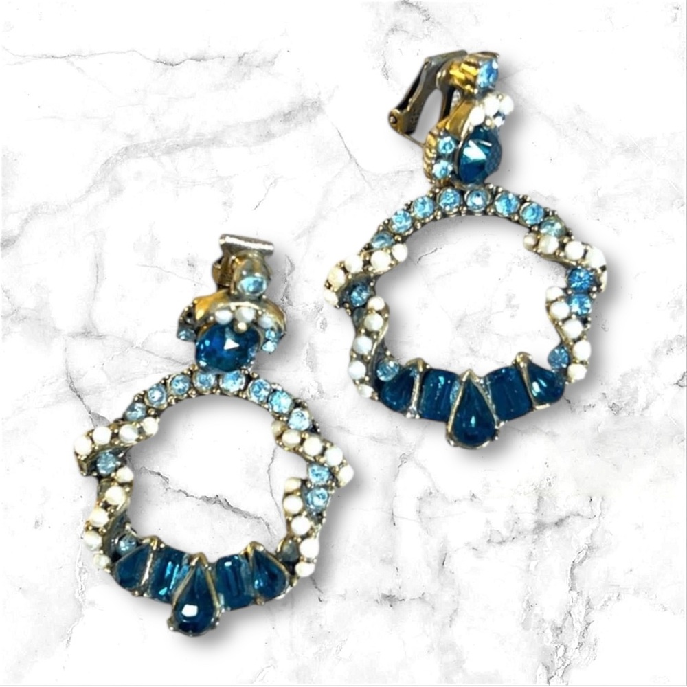 HOLLY CRAFT Signed 1953 Rhinestone Blue & White  Faux Jewel Clip Earrings